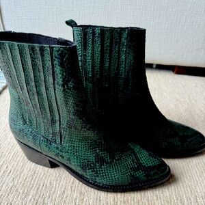 Beautiful pair of leather green, snakeskin print boots, never been worn.